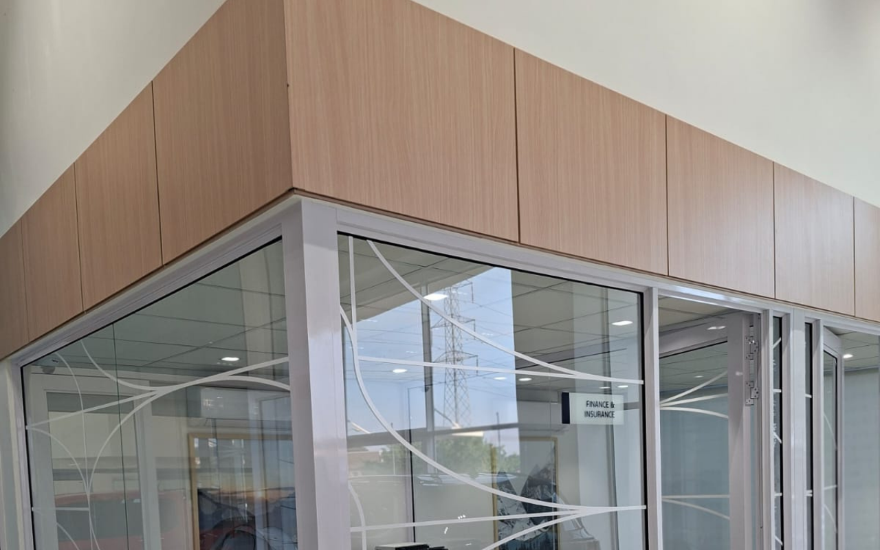 ARPA Allier Oak 4420R header cladding at BB Ford Menlyn Dealership
