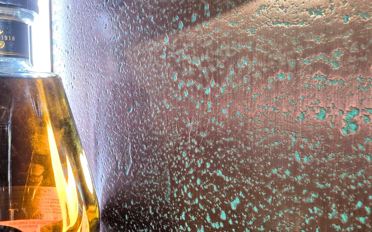 HOMAPAL Copper Moon Turquoise back bar cladding at Dimples Café, Woodmead